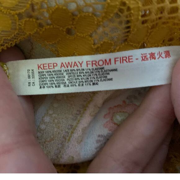 Intimately Free People Womens Gold Patterned Blouse Bodysuit NEW Size XS - Picture 6 of 15